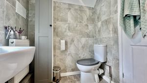 Photo 15- click for photo gallery